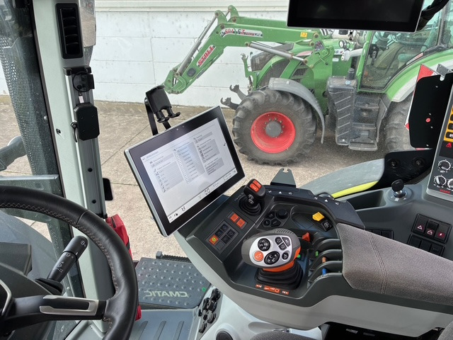 Claas Axion 870 CMATIC - 拖拉机:图4 Claas Axion 870 CMATIC - 拖拉机:图4