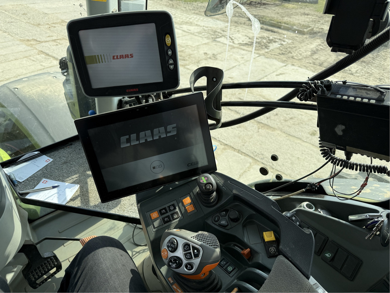 Claas Axion 960 C-Matic CEBIS - 拖拉机:图3 Claas Axion 960 C-Matic CEBIS - 拖拉机:图3