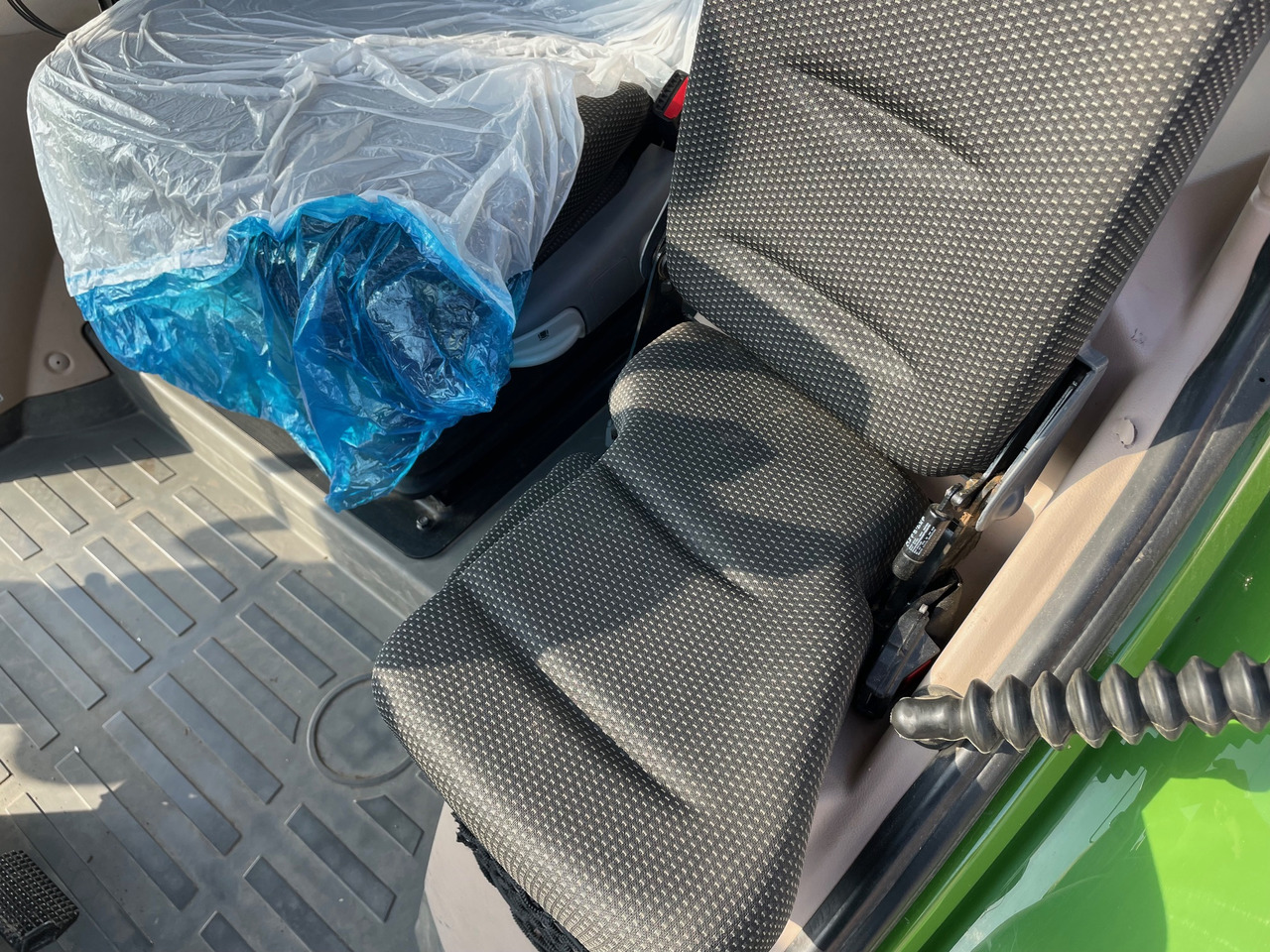 Fendt 516 Vario S4 ProfiPlus - 拖拉机:图4 Fendt 516 Vario S4 ProfiPlus - 拖拉机:图4