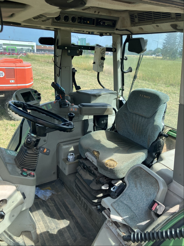 Fendt 718 Com3 Vario TMS - 拖拉机:图4 Fendt 718 Com3 Vario TMS - 拖拉机:图4