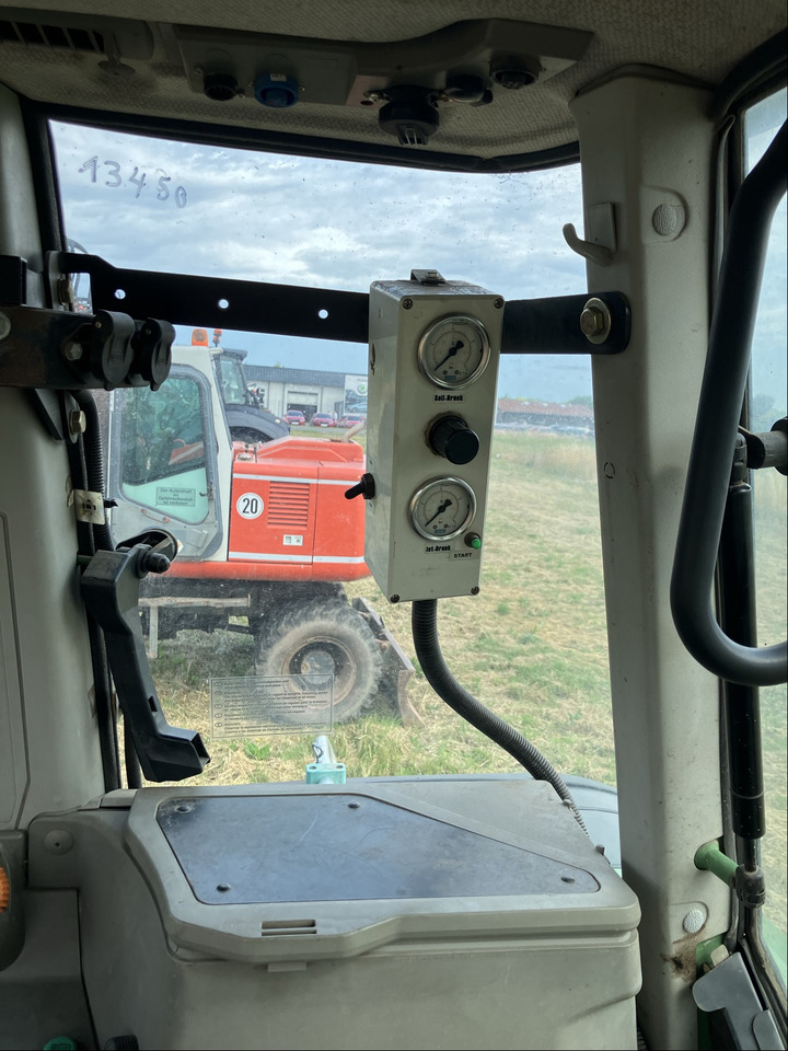 Fendt 718 Com3 Vario TMS - 拖拉机:图2 Fendt 718 Com3 Vario TMS - 拖拉机:图2