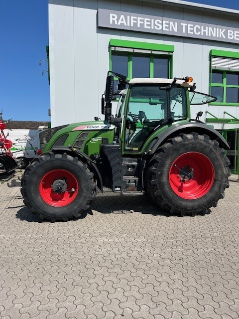 Fendt 718 V S4 - 拖拉机:图1 Fendt 718 V S4 - 拖拉机:图1