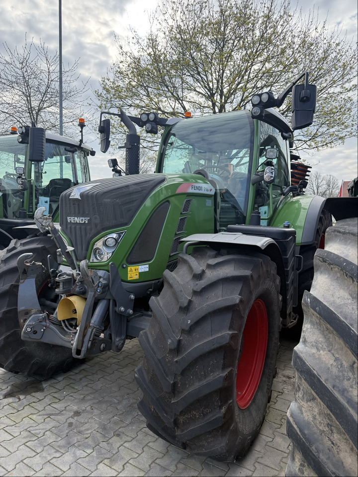 Fendt 718 Vario S4 ProfiPlus - 拖拉机:图2 Fendt 718 Vario S4 ProfiPlus - 拖拉机:图2