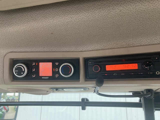 Fendt 724 Vario S4 Profi - 拖拉机:图4 Fendt 724 Vario S4 Profi - 拖拉机:图4