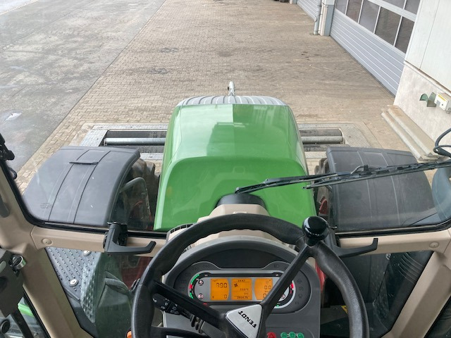 Fendt 724 Vario S4 Profi - 拖拉机:图3 Fendt 724 Vario S4 Profi - 拖拉机:图3