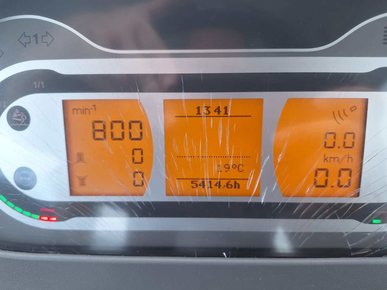 Fendt 828 Vario S4 ProfiPlus - 拖拉机:图2 Fendt 828 Vario S4 ProfiPlus - 拖拉机:图2