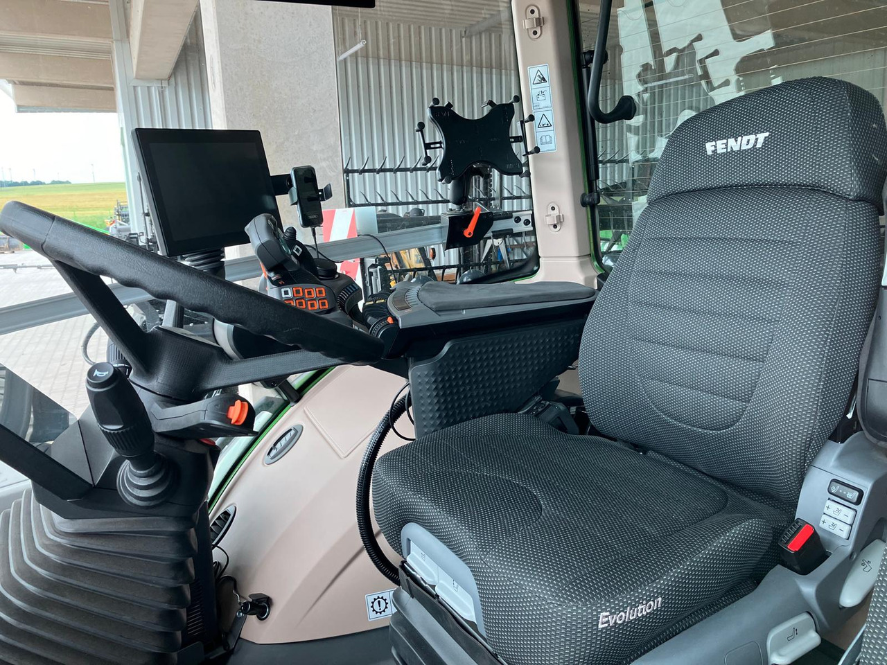 Fendt 942 Vario Gen7 Profi Setting2 - 拖拉机:图3 Fendt 942 Vario Gen7 Profi Setting2 - 拖拉机:图3