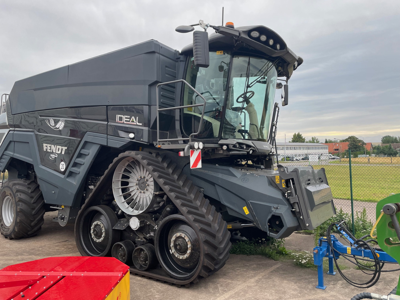 Fendt IDEAL 10T Gen3 - 联合收割机:图1 Fendt IDEAL 10T Gen3 - 联合收割机:图1