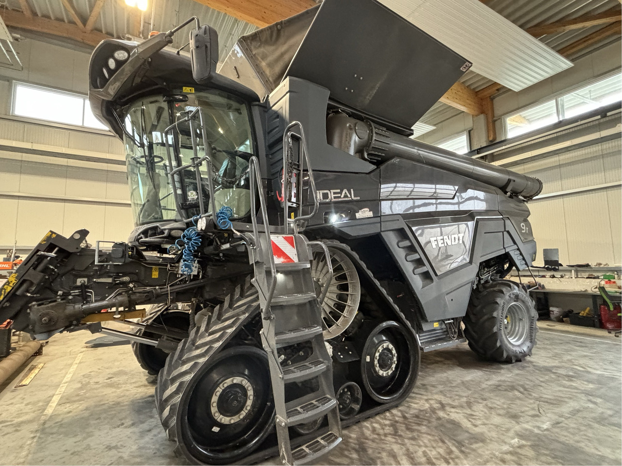 Fendt Ideal 9T - 联合收割机:图1 Fendt Ideal 9T - 联合收割机:图1