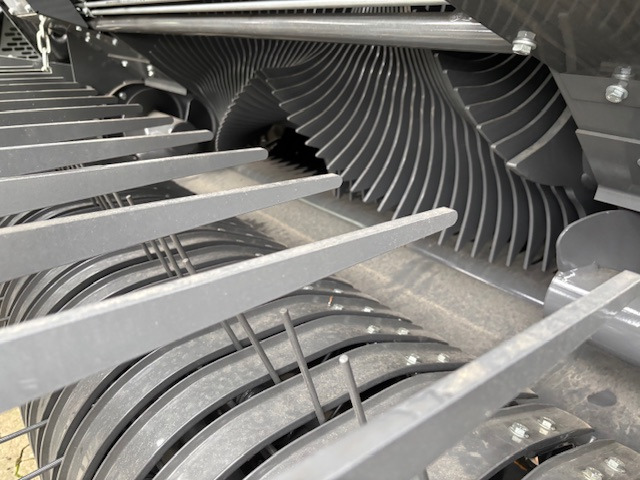 Fendt Rotana 130 F - 25 Messer - - 干草和饲料设备:图2 Fendt Rotana 130 F - 25 Messer - - 干草和饲料设备:图2