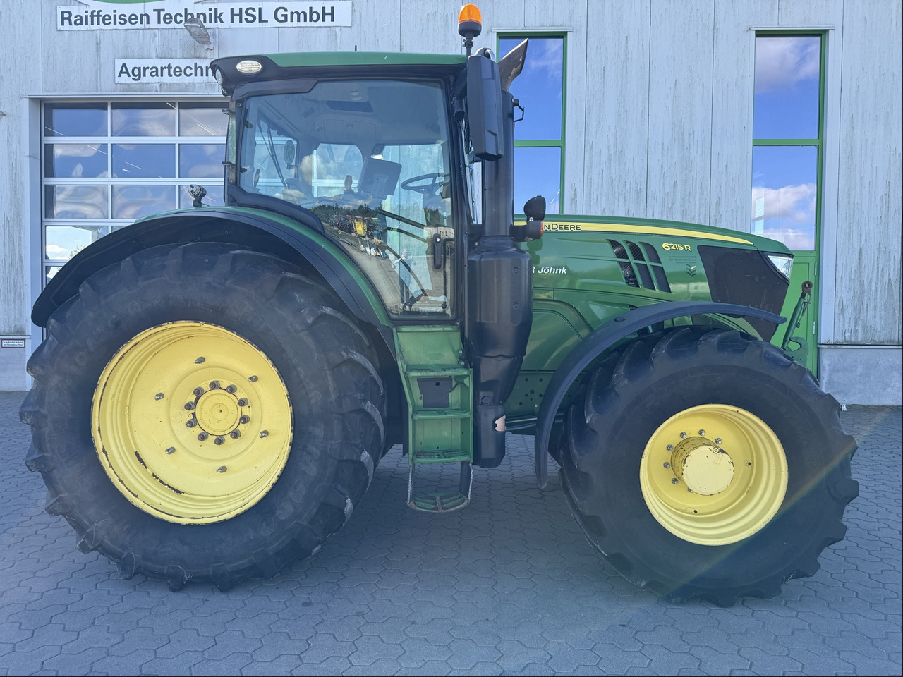 John Deere 6215R - 拖拉机:图4 John Deere 6215R - 拖拉机:图4