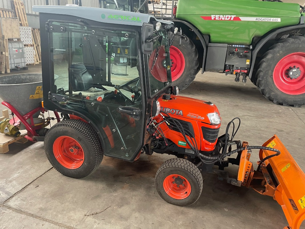 Kubota B 1620 D - 市政牵引车:图1 Kubota B 1620 D - 市政牵引车:图1