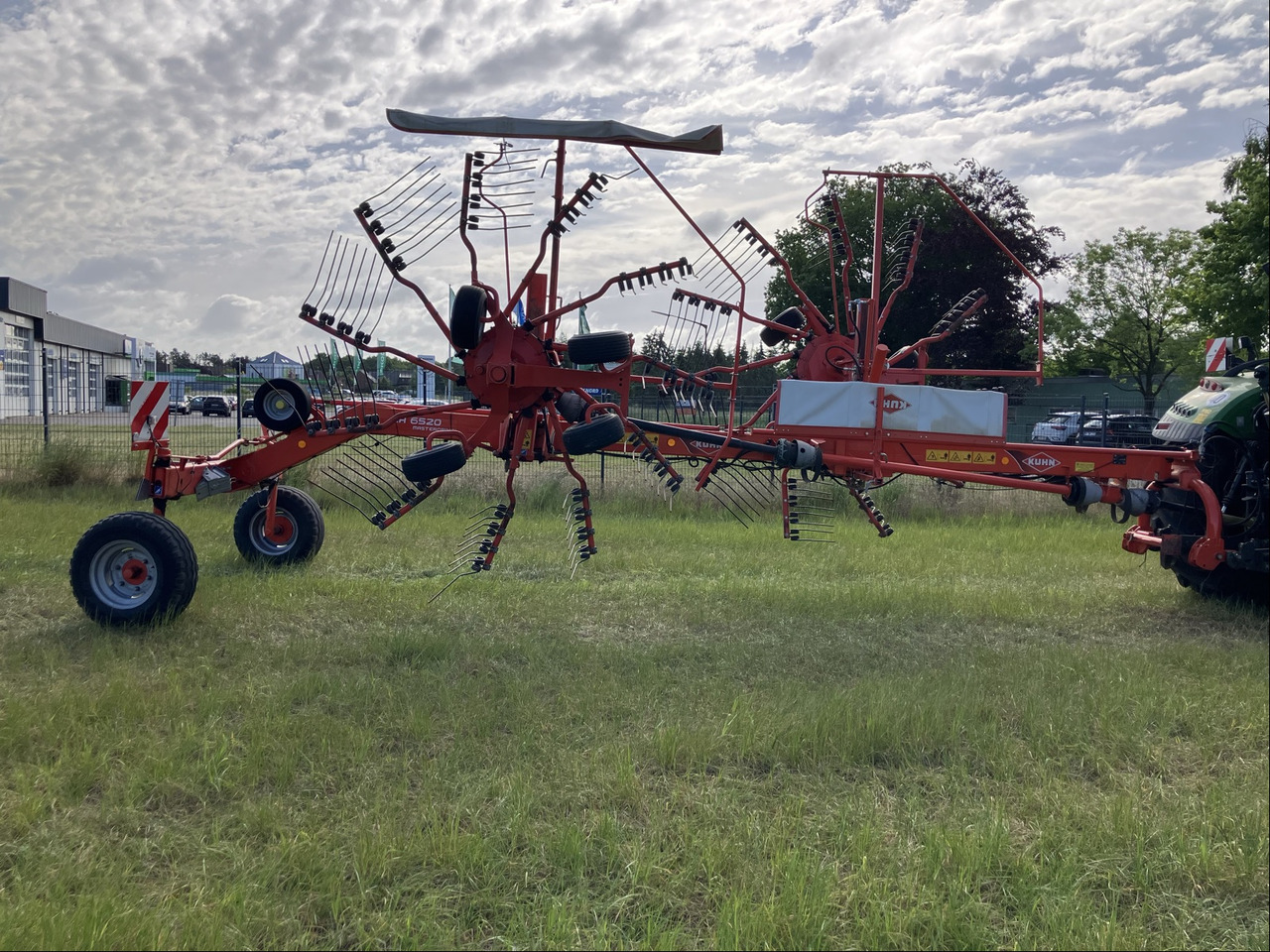 Kuhn 6520 - 翻草机/ 搂草机:图3 Kuhn 6520 - 翻草机/ 搂草机:图3