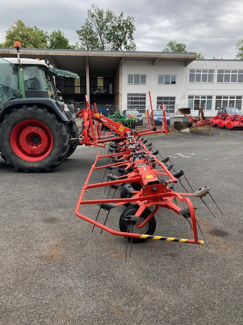 Kuhn GF 10803 Heuwender - 翻草机/ 搂草机:图2 Kuhn GF 10803 Heuwender - 翻草机/ 搂草机:图2