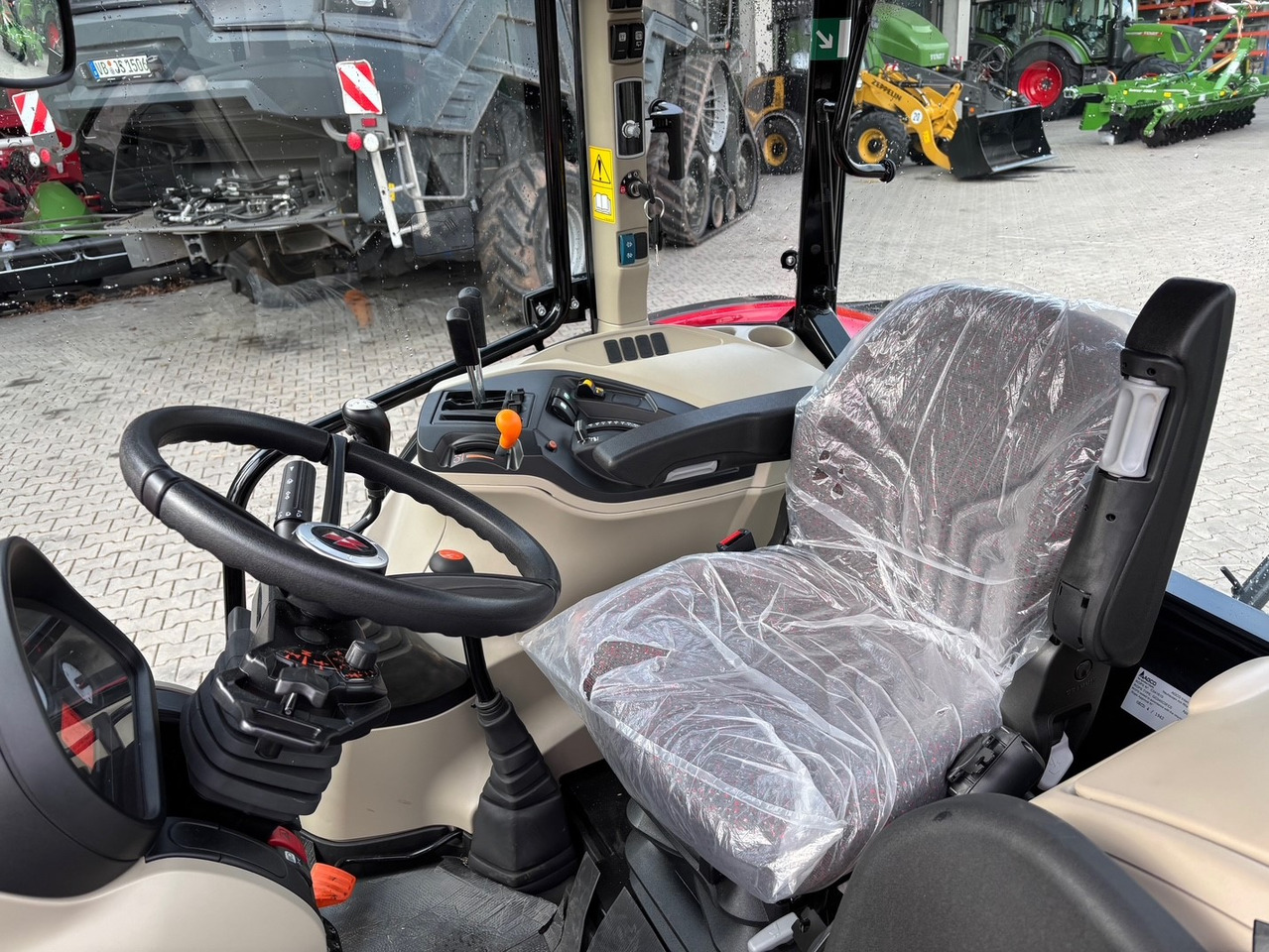 Massey Ferguson 4708 M Cab - 拖拉机:图3 Massey Ferguson 4708 M Cab - 拖拉机:图3