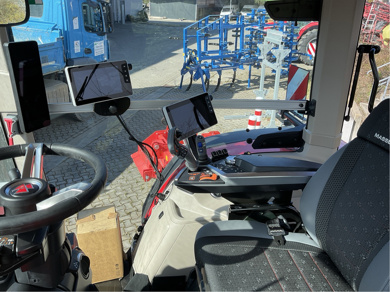 Massey Ferguson 8S.305 Dyna-VT EXCLUSIVE - 拖拉机:图2 Massey Ferguson 8S.305 Dyna-VT EXCLUSIVE - 拖拉机:图2