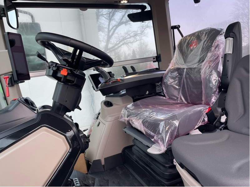 Massey Ferguson 8S.305 Dyna-VT EXCLUSIVE - 拖拉机:图2 Massey Ferguson 8S.305 Dyna-VT EXCLUSIVE - 拖拉机:图2