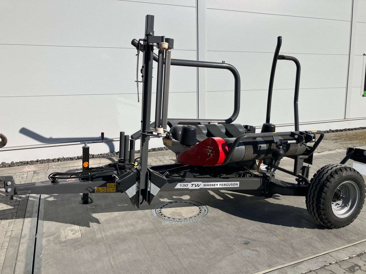 Massey Ferguson TW 130 - 干草和饲料设备:图1 Massey Ferguson TW 130 - 干草和饲料设备:图1