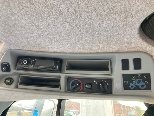 New Holland T7.200 Autocommand - 拖拉机:图2 New Holland T7.200 Autocommand - 拖拉机:图2