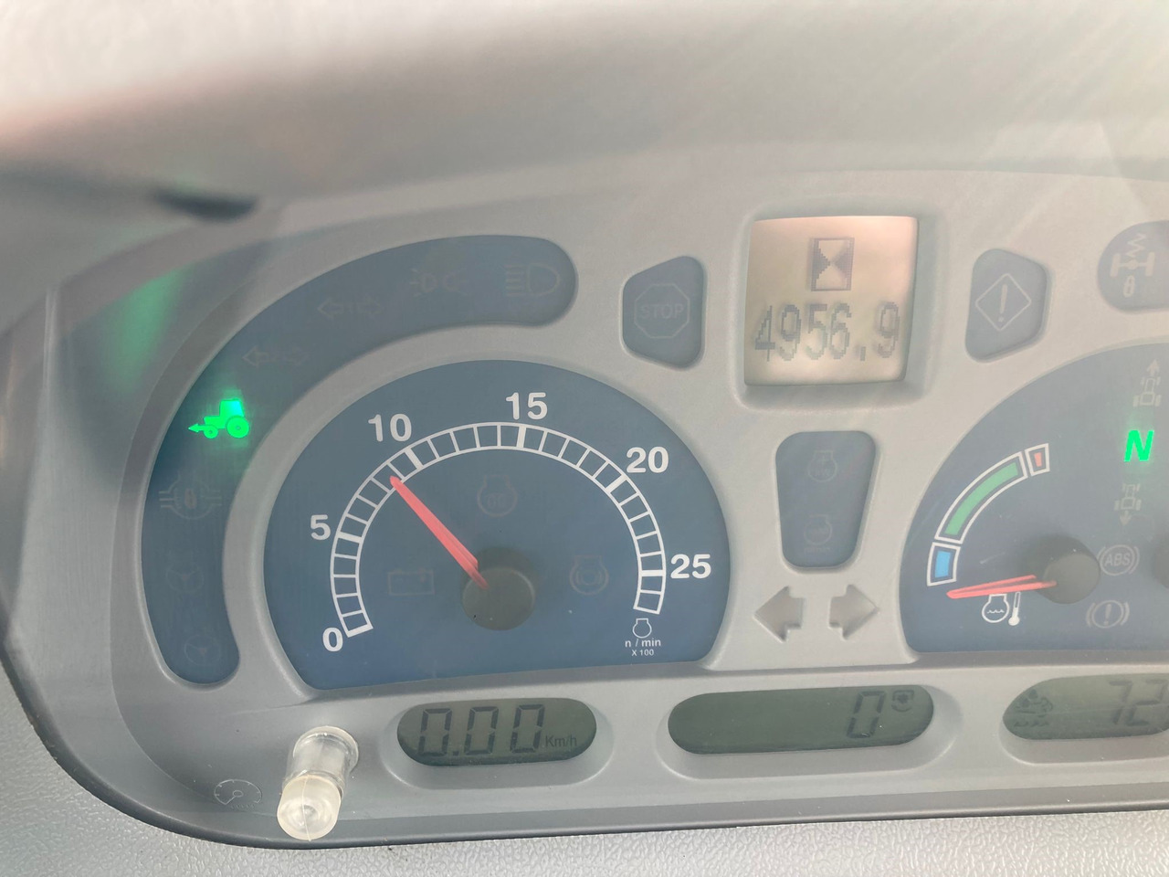 New Holland T7.200 Autocommand - 拖拉机:图5 New Holland T7.200 Autocommand - 拖拉机:图5