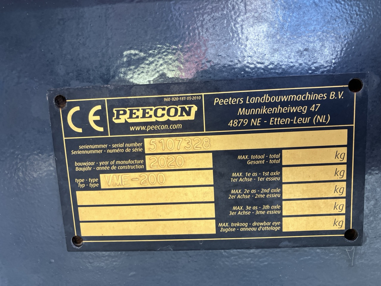 Peecon Peecon Biga 20-215 Twin Plus - 饲料搅拌车:图2 Peecon Peecon Biga 20-215 Twin Plus - 饲料搅拌车:图2
