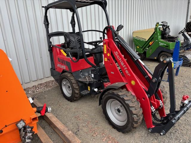 Schäffer Hoflader 2028-2 - 轮式装载机:图4 Schäffer Hoflader 2028-2 - 轮式装载机:图4