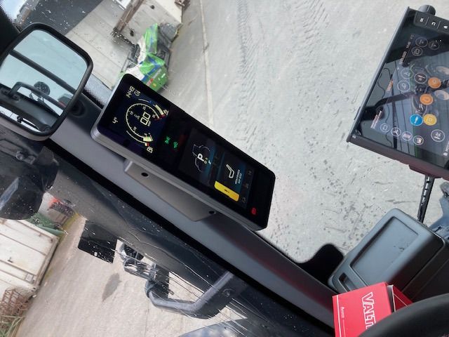 Valtra Q 265 - 拖拉机:图5 Valtra Q 265 - 拖拉机:图5