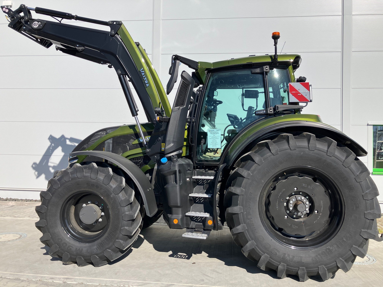 Valtra Q 285 - 拖拉机:图1 Valtra Q 285 - 拖拉机:图1