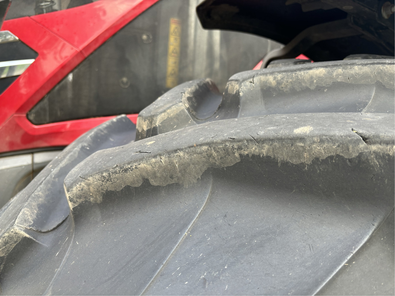 Valtra Q265 - 拖拉机:图3 Valtra Q265 - 拖拉机:图3