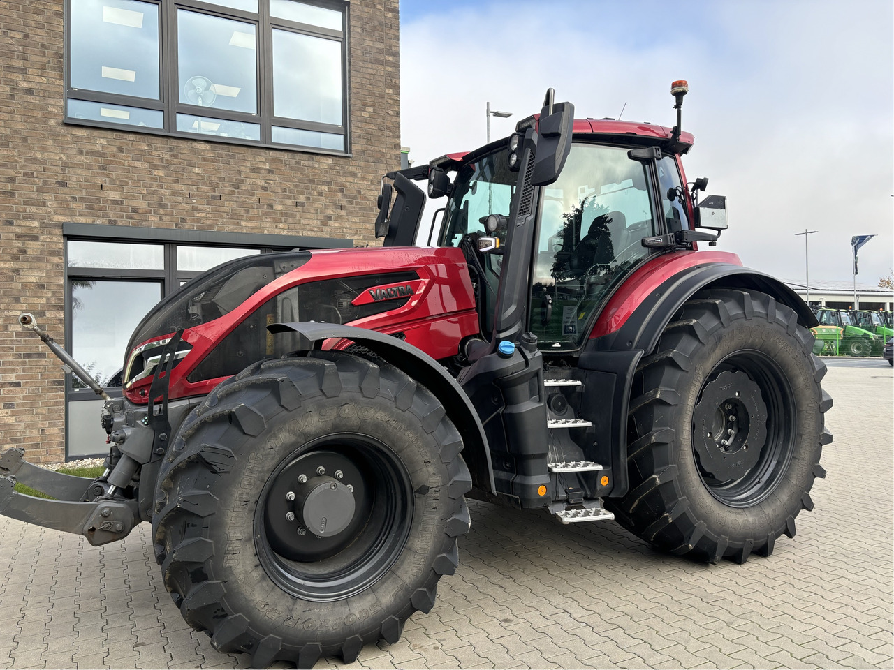 Valtra Q265 - 拖拉机:图1 Valtra Q265 - 拖拉机:图1