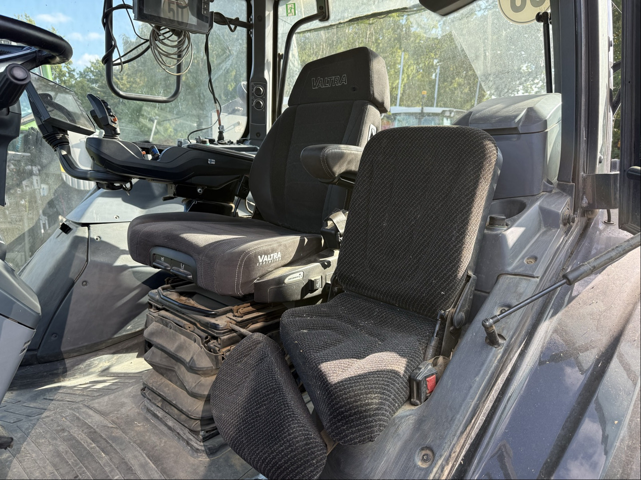 Valtra T 235 Direct - 拖拉机:图4 Valtra T 235 Direct - 拖拉机:图4