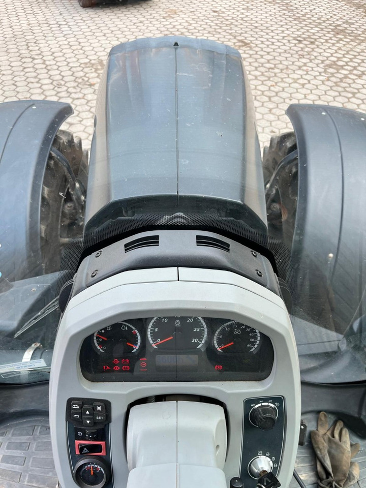 Valtra T214 Direct TwinTrac - 拖拉机:图2 Valtra T214 Direct TwinTrac - 拖拉机:图2