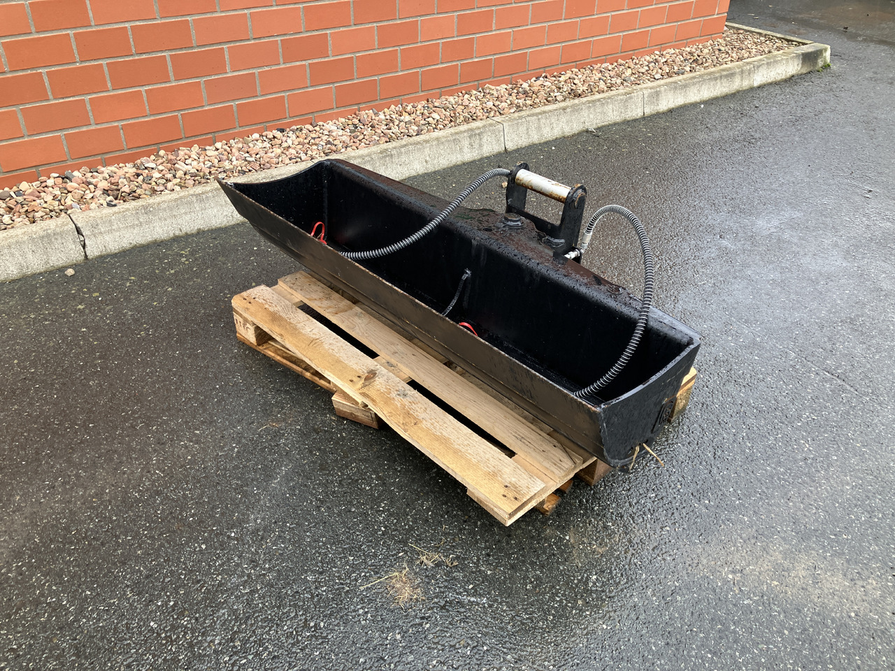 ZFE Grabenräumlöffel hydr. 1400mm - 挖掘机:图3 ZFE Grabenräumlöffel hydr. 1400mm - 挖掘机:图3