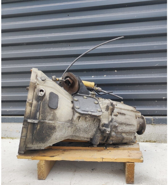 ZF 6S300 - 变速箱 适用于 卡车:图1 ZF 6S300 - 变速箱 适用于 卡车:图1