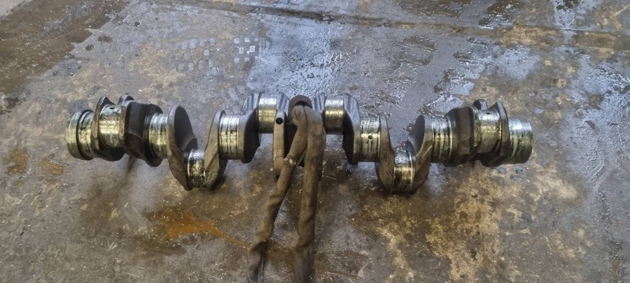 MAN D2066 KRUMPTAPPE 51.02101-0673 - 曲轴 适用于 卡车:图1 MAN D2066 KRUMPTAPPE 51.02101-0673 - 曲轴 适用于 卡车:图1