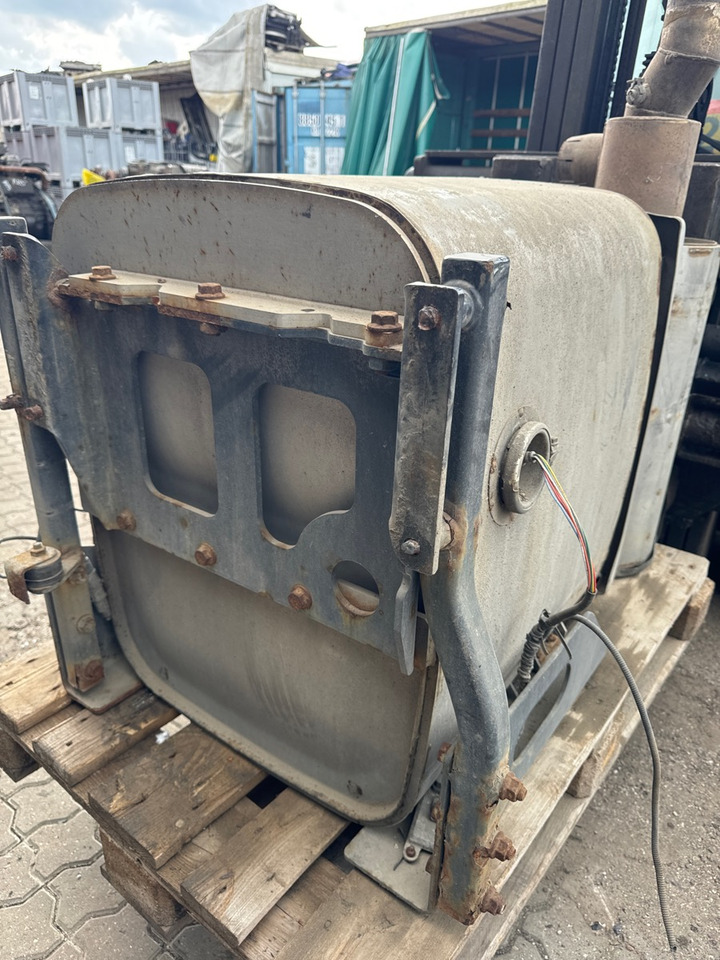 MAN EXHAUST 82.15101-0051 - 排气系统 适用于 卡车:图1 MAN EXHAUST 82.15101-0051 - 排气系统 适用于 卡车:图1