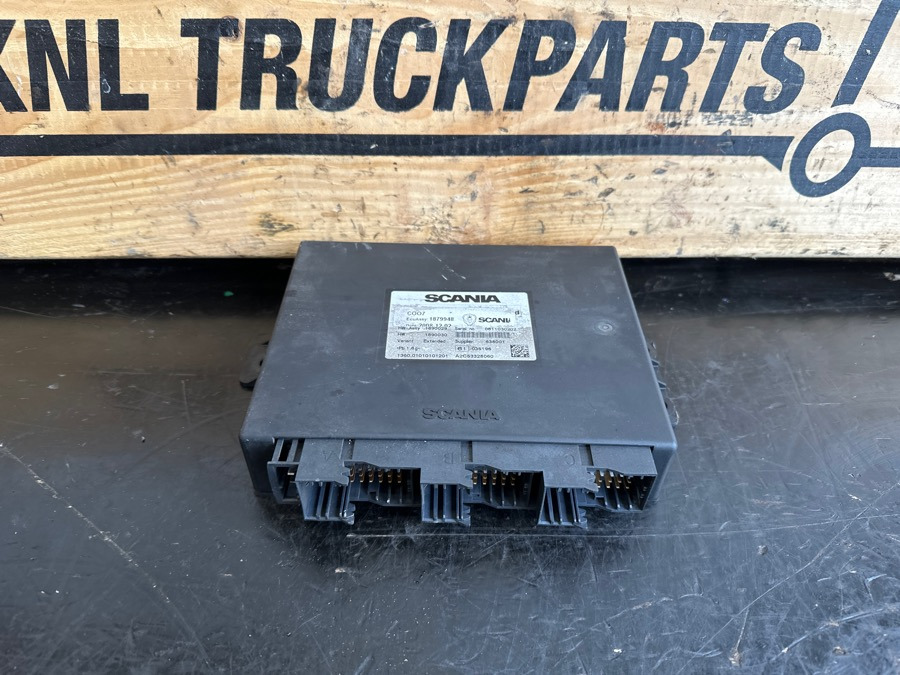 SCANIA ECU COO7 1879948 - 电气系统 适用于 卡车:图1 SCANIA ECU COO7 1879948 - 电气系统 适用于 卡车:图1