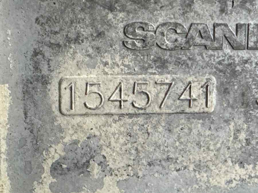 SCANIA ENGINE COVER 1545741 - 发动机及其零件 适用于 卡车:图3 SCANIA ENGINE COVER 1545741 - 发动机及其零件 适用于 卡车:图3