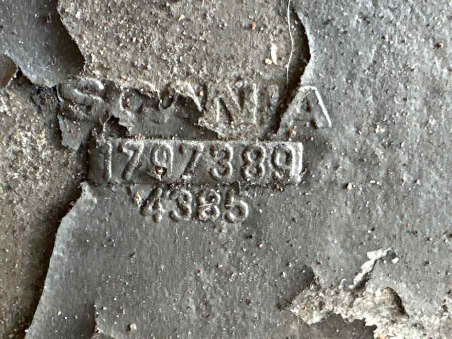 SCANIA ENGINE COVER 1797389 - 发动机及其零件 适用于 卡车:图3 SCANIA ENGINE COVER 1797389 - 发动机及其零件 适用于 卡车:图3