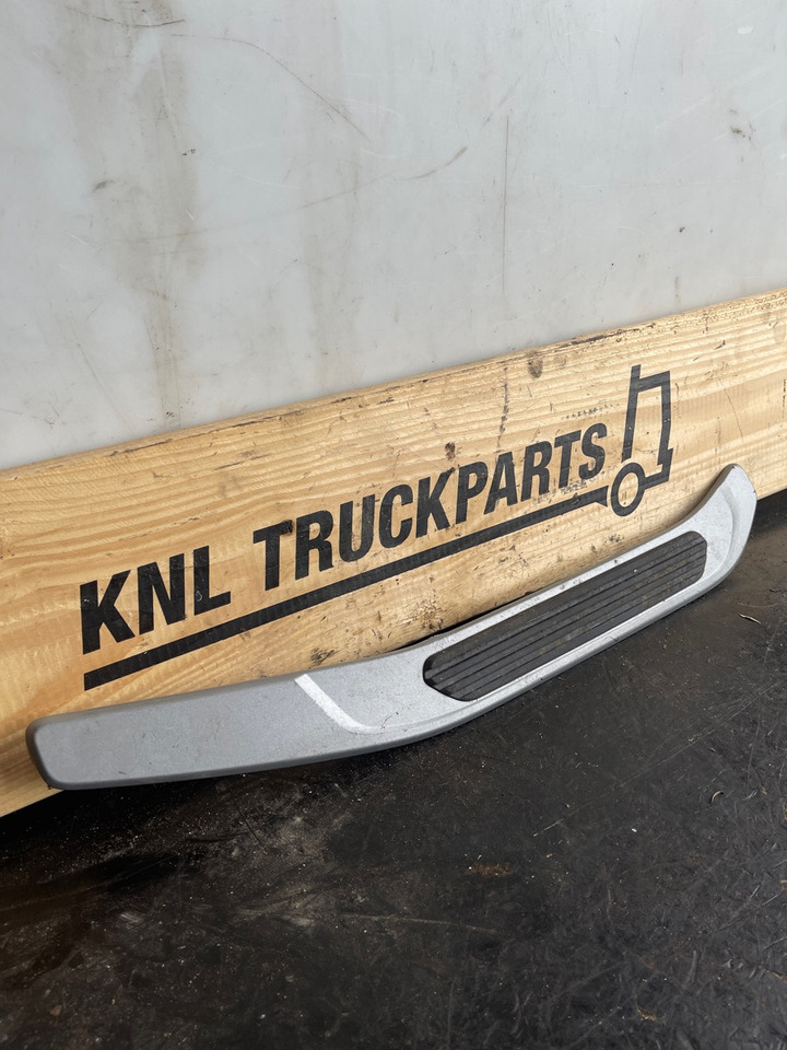 SCANIA PANEL 2095266 - 驾驶室和内部 适用于 卡车:图1 SCANIA PANEL 2095266 - 驾驶室和内部 适用于 卡车:图1