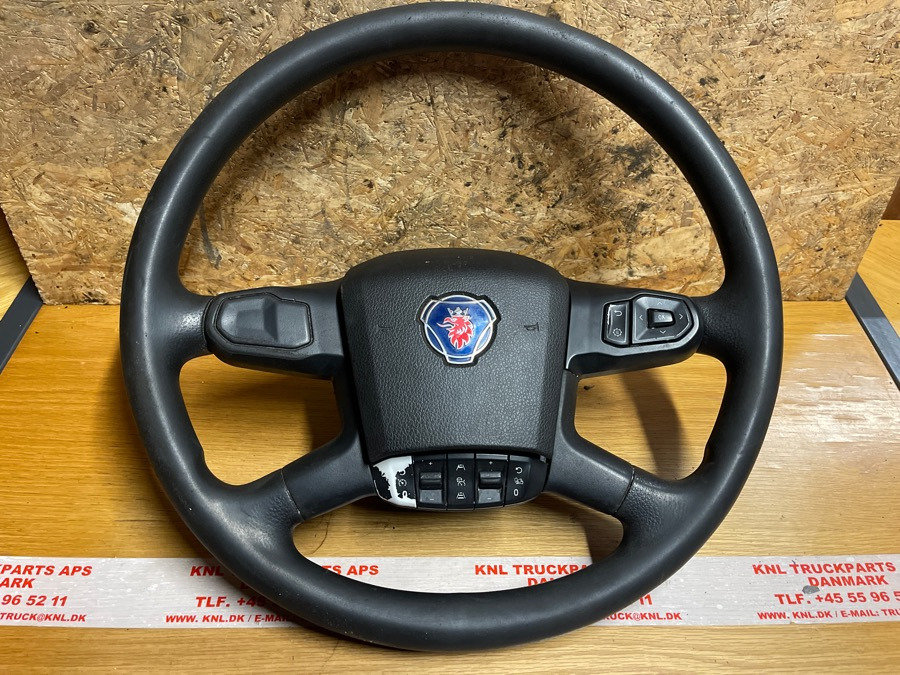 SCANIA STEERING WHEEL 2997855 - 驾驶室和内部 适用于 卡车:图1 SCANIA STEERING WHEEL 2997855 - 驾驶室和内部 适用于 卡车:图1