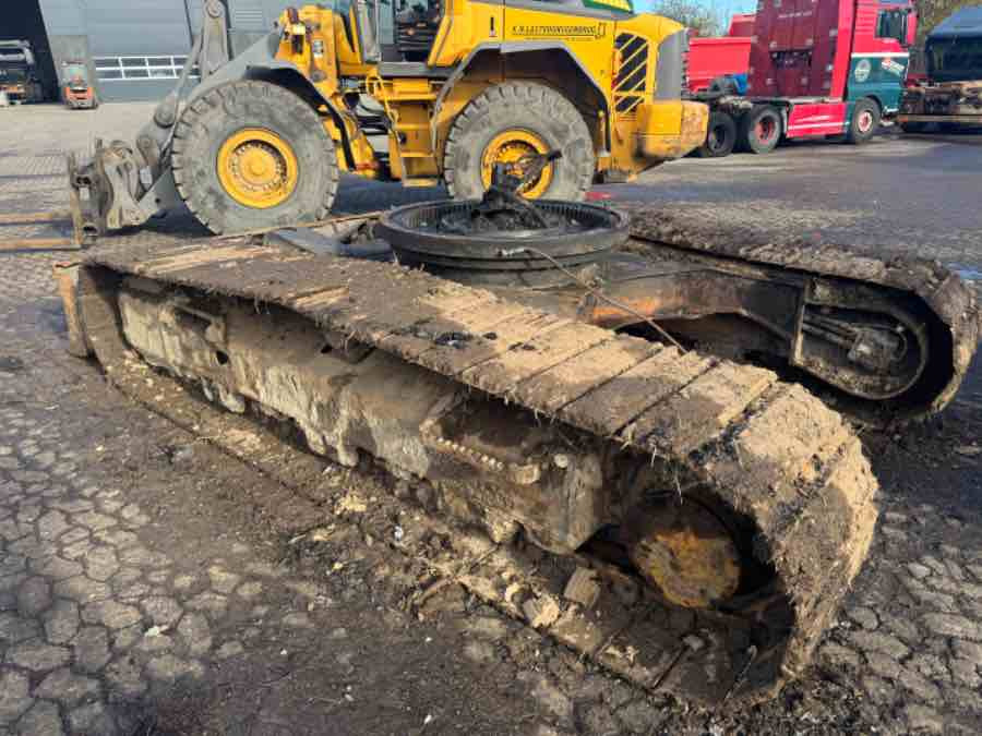VOLVO CONSTRUCTION EXCAVATOR ECR145 UNDERCARRIAGE - 底盘零件 适用于 履带式挖掘机:图2 VOLVO CONSTRUCTION EXCAVATOR ECR145 UNDERCARRIAGE - 底盘零件 适用于 履带式挖掘机:图2