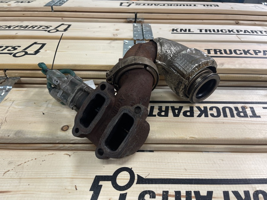 VOLVO EGR COOLER 22542642 - 发动机及其零件 适用于 卡车:图1 VOLVO EGR COOLER 22542642 - 发动机及其零件 适用于 卡车:图1