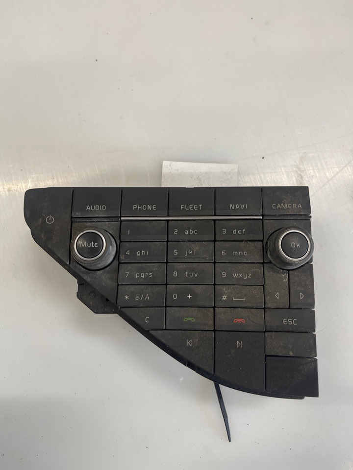 VOLVO PANEL PHONE 22131039 - 仪表板 适用于 卡车:图2 VOLVO PANEL PHONE 22131039 - 仪表板 适用于 卡车:图2