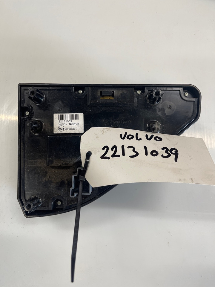VOLVO PANEL PHONE 22131039 - 仪表板 适用于 卡车:图1 VOLVO PANEL PHONE 22131039 - 仪表板 适用于 卡车:图1