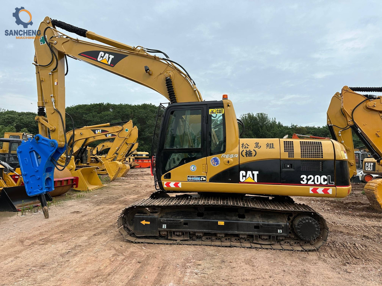 CAT 320CL crawler excavator with hammer - 履带式挖掘机:图2 CAT 320CL crawler excavator with hammer - 履带式挖掘机:图2