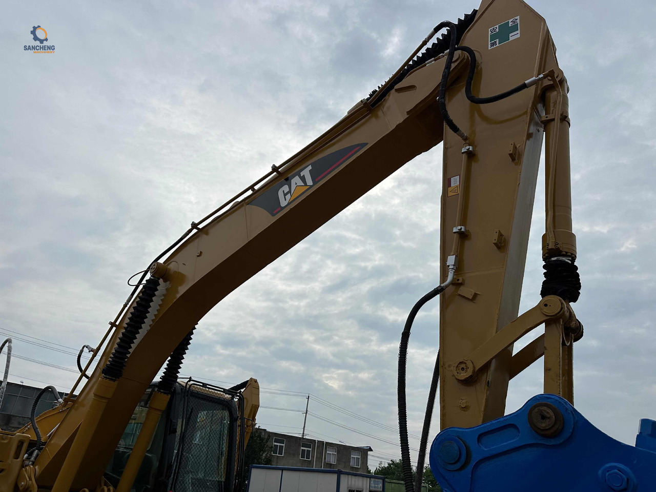 CAT 320CL excavator with hammer - 履带式挖掘机:图5 CAT 320CL excavator with hammer - 履带式挖掘机:图5