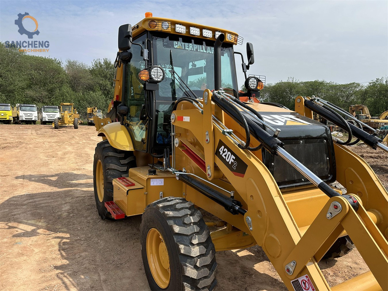 反铲装载机 CAT 420F2:图10 反铲装载机 CAT 420F2:图10