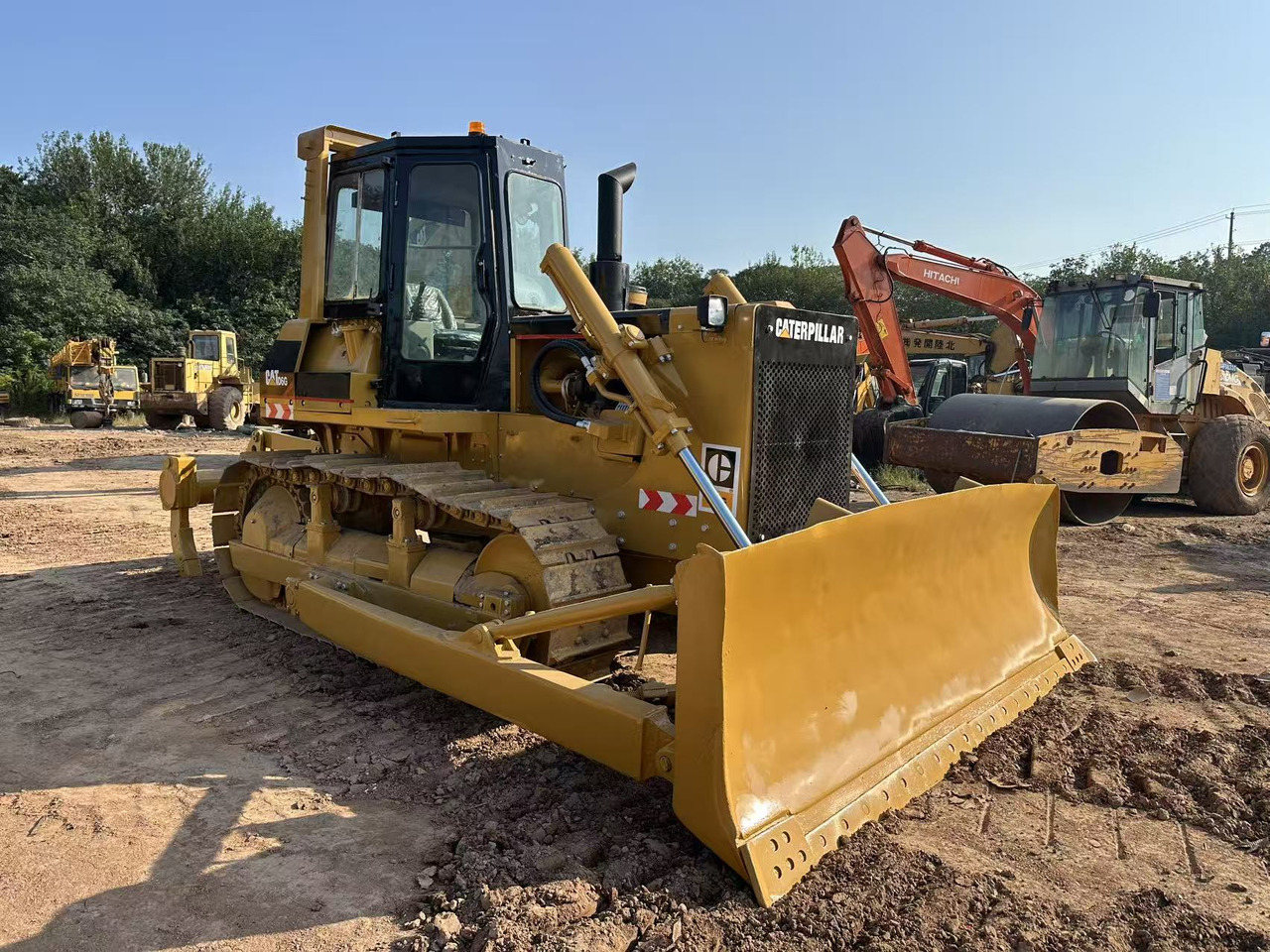 CAT D6G - 推土机:图1 CAT D6G - 推土机:图1