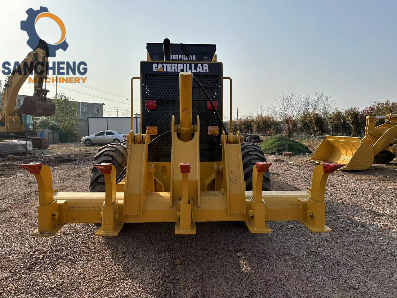 CATERPILLAR 120H motor grader - 平路机:图4 CATERPILLAR 120H motor grader - 平路机:图4
